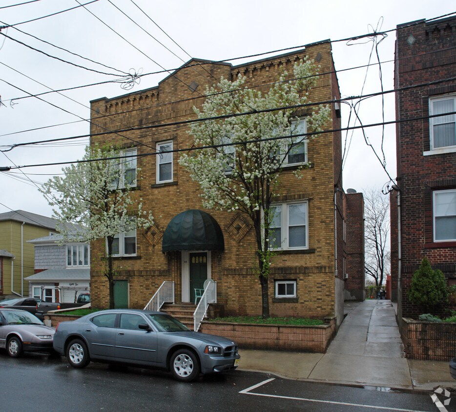 Primary Photo - 84 W 24th St