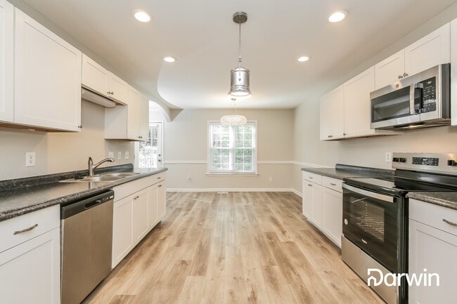 Building Photo - 3672 Turret Ct NE