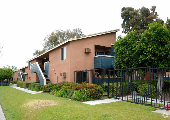 Building Photo - Acacian Apartments