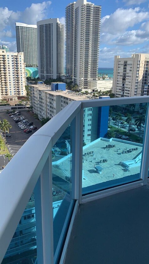Foto principal - 1945 S Ocean Dr