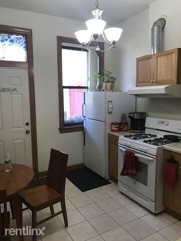 Building Photo - 2 br, 2 bath Condo - 4026 N Kenmore Ave