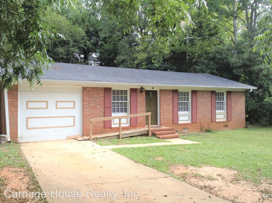 Primary Photo - 3 br, 2 bath House - 155 Angus Lane