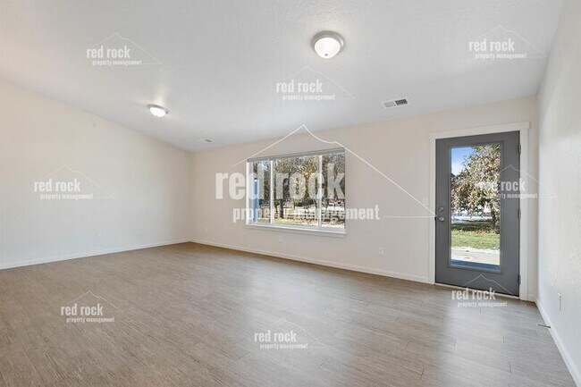 Foto del edificio - 2607 N Arties Rd