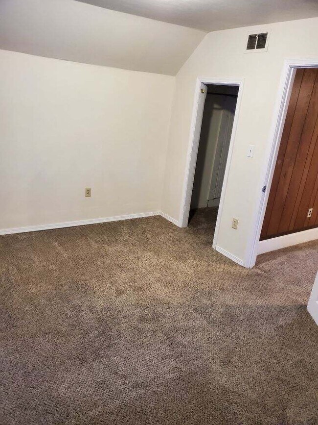 Building Photo - 1416 Beech St