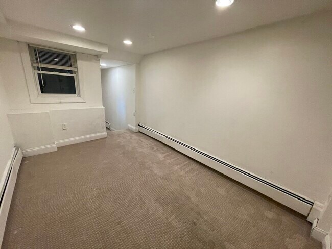 Building Photo - 50 Pinckney St