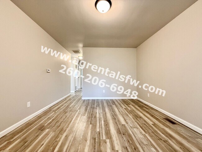 Foto del edificio - 3405 Dalevue Dr