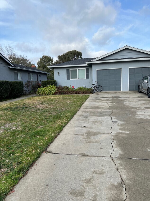 Primary Photo - 637 Vasona Ct