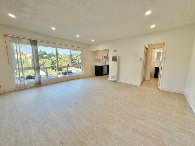 Foto del edificio - 3419-31 Keystone Ave