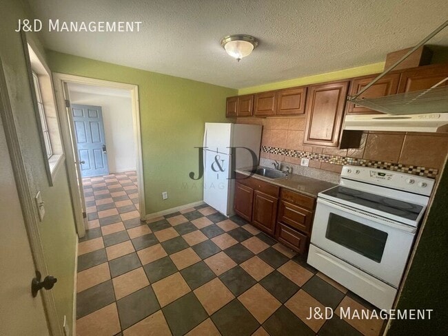 Building Photo - 3224 K St