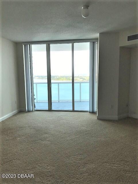 Foto del edificio - 231 Riverside Dr
