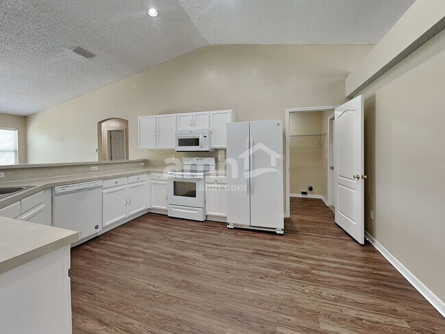 Building Photo - 10191 Wood Dove Way