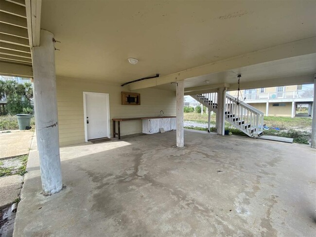Building Photo - 1007 Maldonado Dr