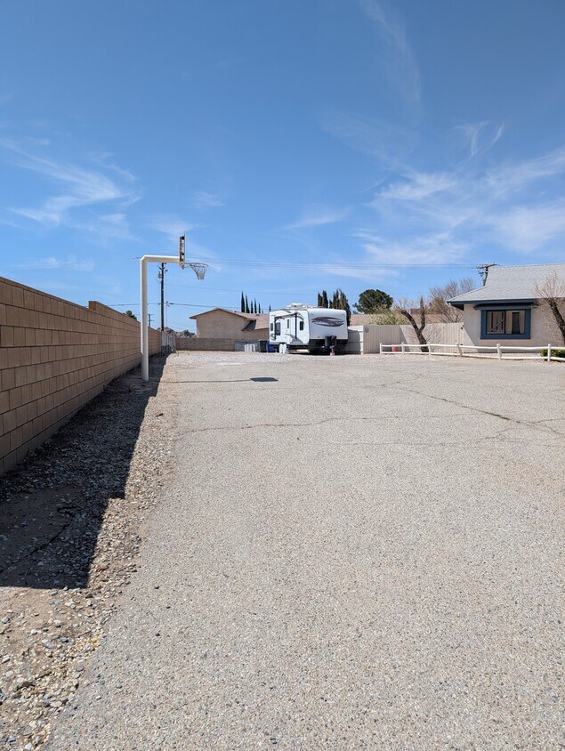 Foto principal - 17980 Manitou Dr