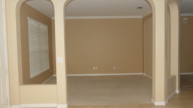 Foto del edificio - 1831 Barrington Cir