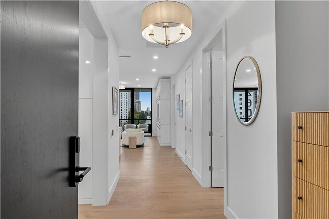 Building Photo - 2425 Peachtree Rd
