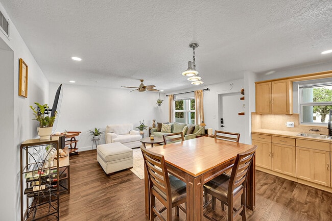 Building Photo - 2850 NE 14th Street Causeway