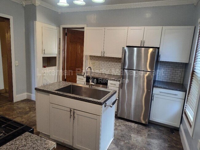 Foto del edificio - 605 W Kalamazoo Ave