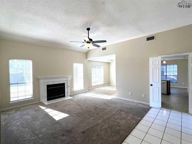 Building Photo - 4826 Shenandoah Dr