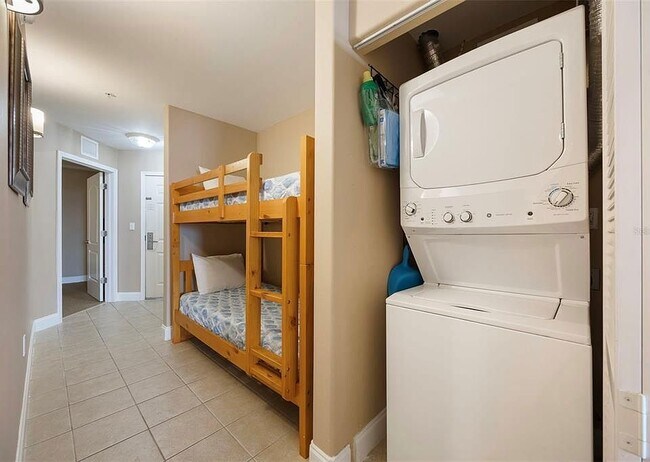 Foto del edificio - 13427 Blue Heron Beach Dr