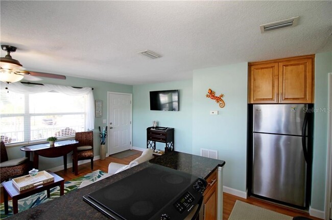 Foto del edificio - 5601 Shore Blvd S
