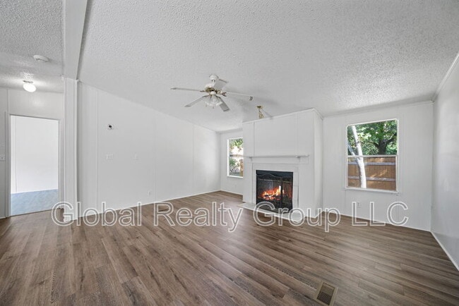 Building Photo - 106 Haeckerville Rd