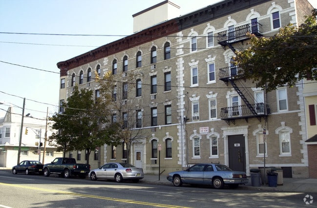 Building Photo - 514-516 John F Kennedy Blvd