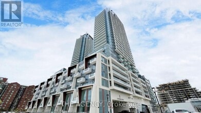 Building Photo - 7 Golden Lion Heights