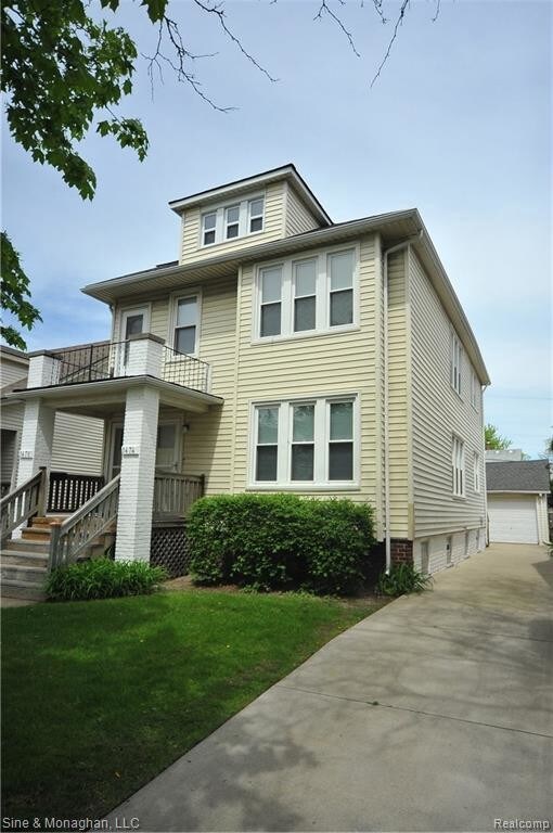 Primary Photo - 1476 Wayburn St