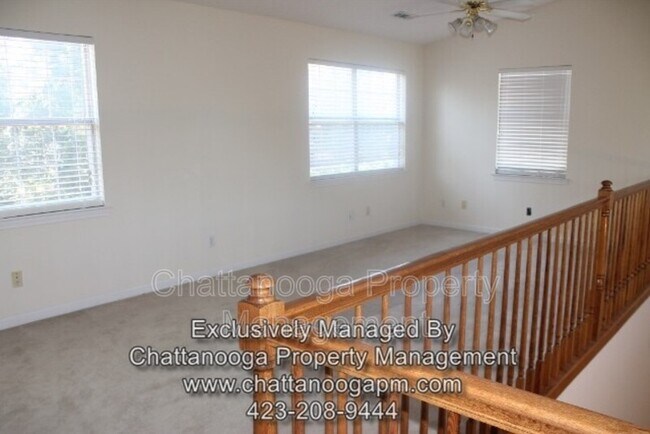Building Photo - 67 Brook Wood Dr