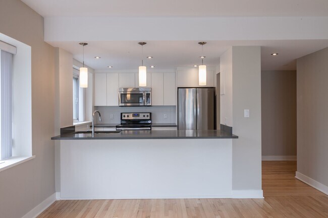 Photo du bâtiment - Drummond Plaza