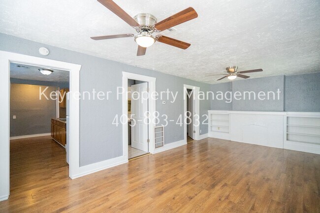 Building Photo - 338 SE 41st St