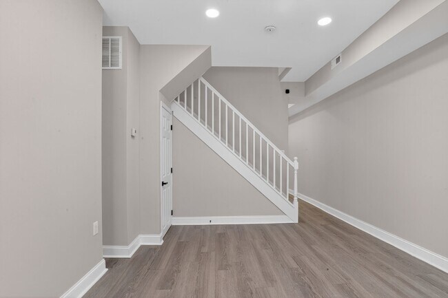 Foto del edificio - 1106 S Carey St