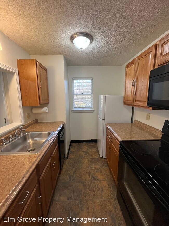 Building Photo - 1 br, 1 bath House - 27 Otter Brook Circle #1