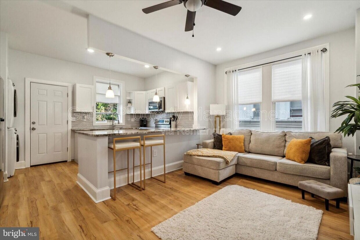 Foto principal - 5335 Angora Terrace