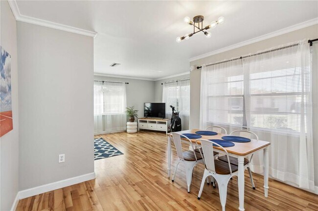 Foto del edificio - 5020 Live Oak Cir