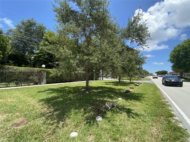 Foto del edificio - 9611 SW 77th Ave