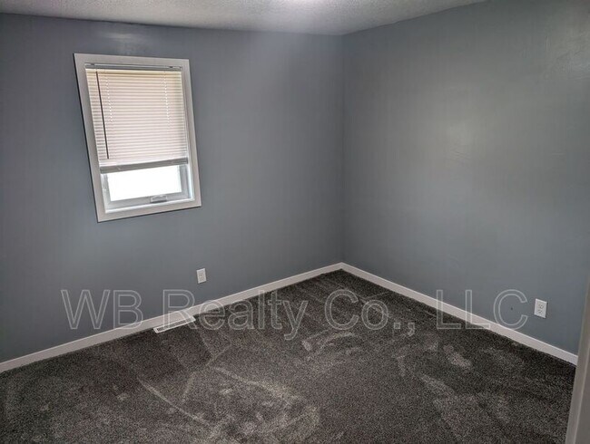 Foto del edificio - 24593 McGruder Creek Rd