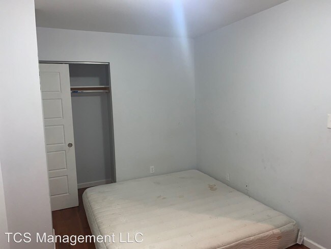 Foto del edificio - 2237 N Sydenham St