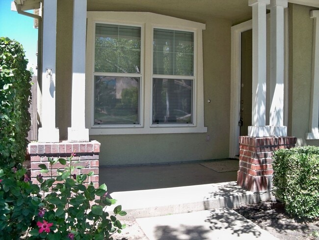 Building Photo - Gorgeous Two Story In East Modesto