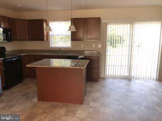 Foto del edificio - 5425 Laurel Valley Ln