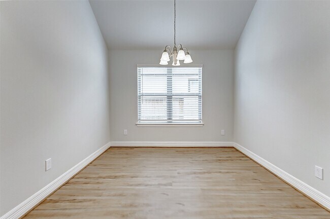 Foto del edificio - 8443 Red Shiner Wy