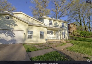 Building Photo - 804 Seib Dr