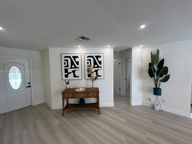 Foto del edificio - 503 Jackson Ave