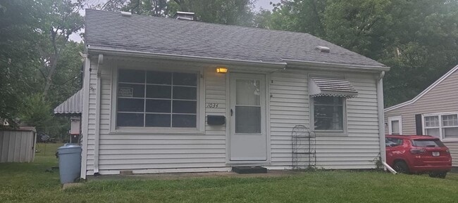 Building Photo - 1034 S Tonti Cir