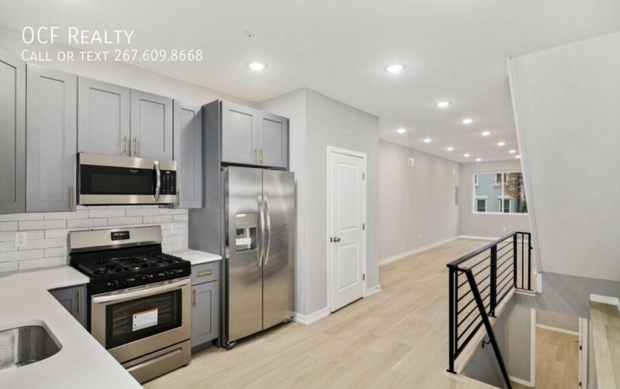 Foto principal - 2428 Jasper St