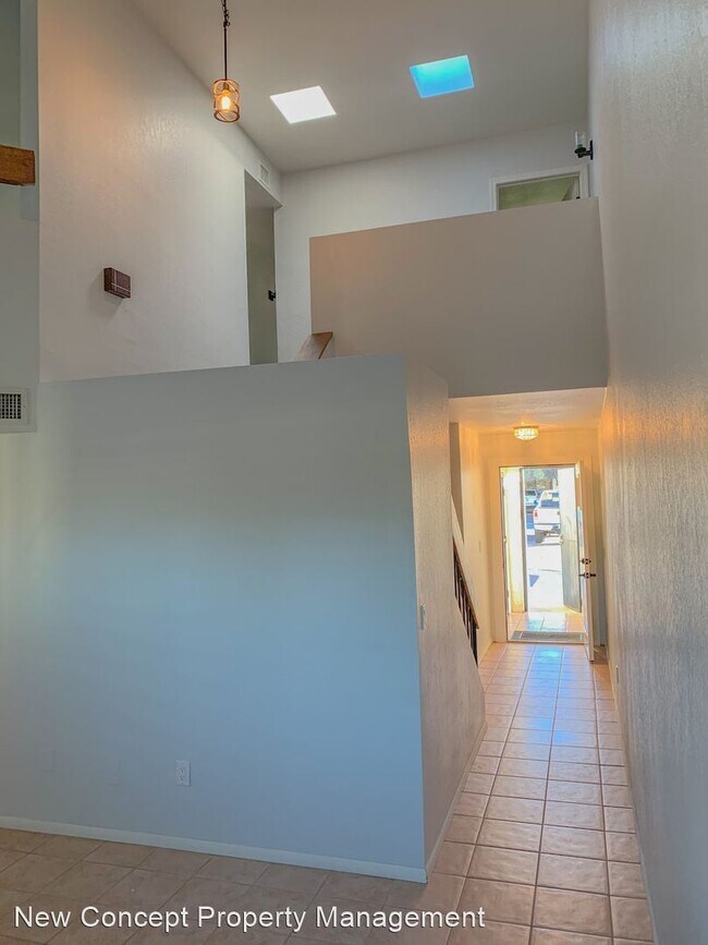 Building Photo - 9350 E Speedway Blvd