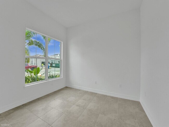 Building Photo - 3 br, 5 bath House - 10373 Northbrook Cir