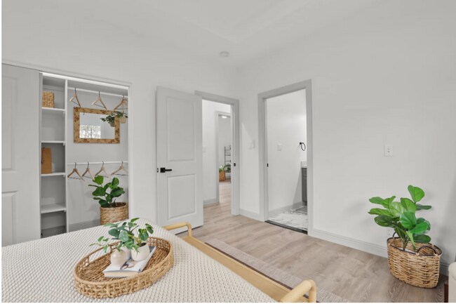 Building Photo - Available Now | Unfurnished 3 Bedroom, 2.5 Bathroom, Single Family Home with Enclosed Garage