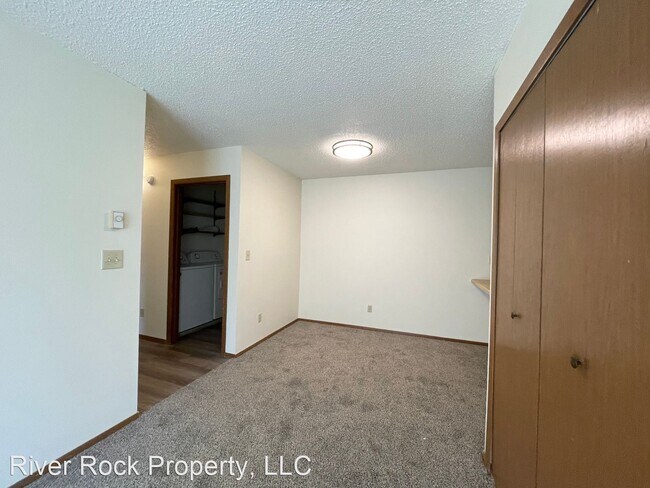 Building Photo - 2 br, 2 bath House - 3211D 15th Avenue South