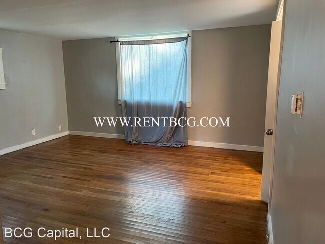 Building Photo - 3 br, 1 bath House - 718 South Marion St
